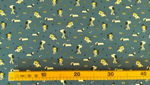 Tissu coton bio - chiens et os sur fond denim - Poppy – Image 3